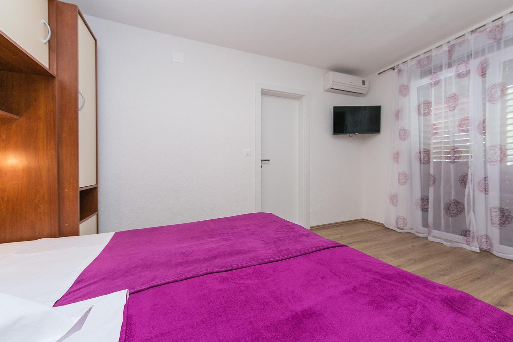 Apartments By The Sea Brela, Makarska - 20778 Zimmer foto