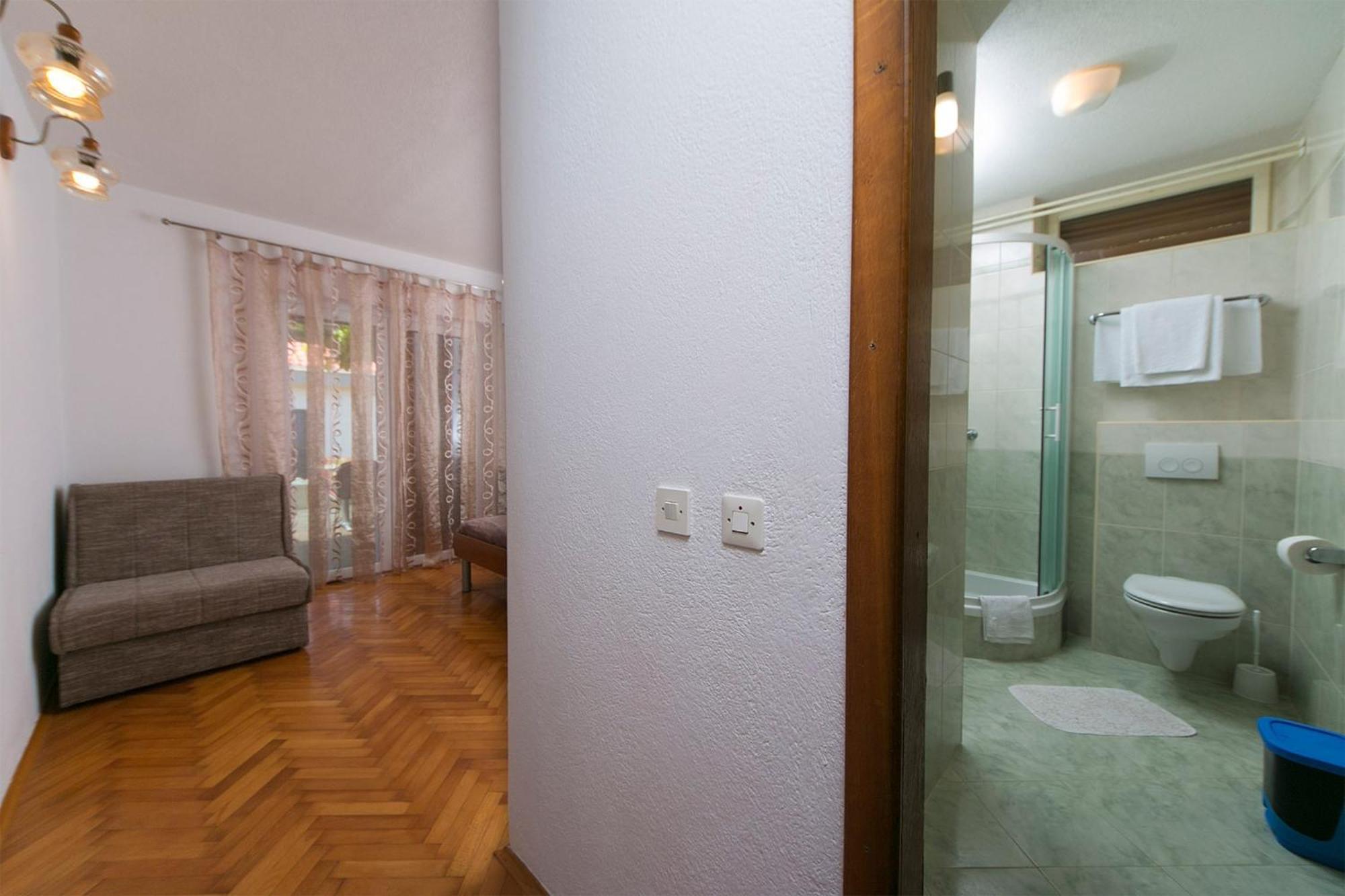 Apartments By The Sea Brela, Makarska - 20778 Zimmer foto