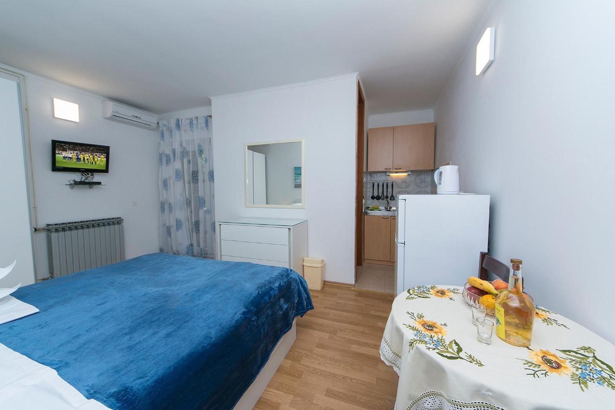 Apartments By The Sea Brela, Makarska - 20778 Zimmer foto